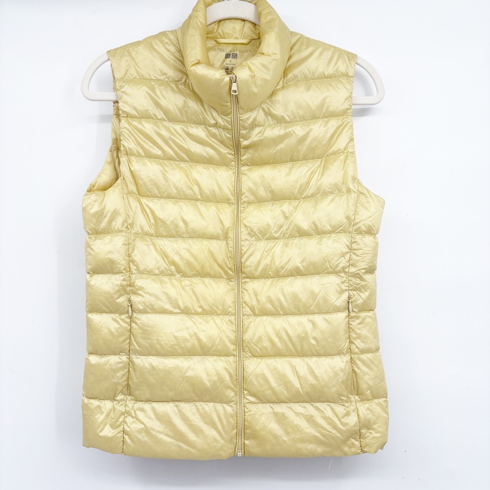 Uniqlo Women Butter Yellow Ultra Light Down Puffer Outdoor Gorpcore Vest Size S